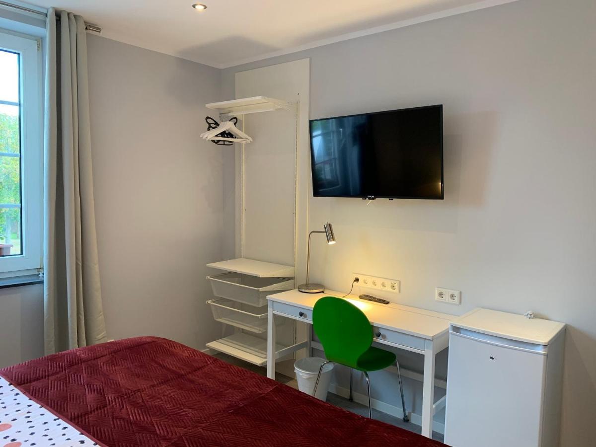 Dormitorium Kaarst Wohnraum Auf Zeit Vandrarhem Exteriör bild