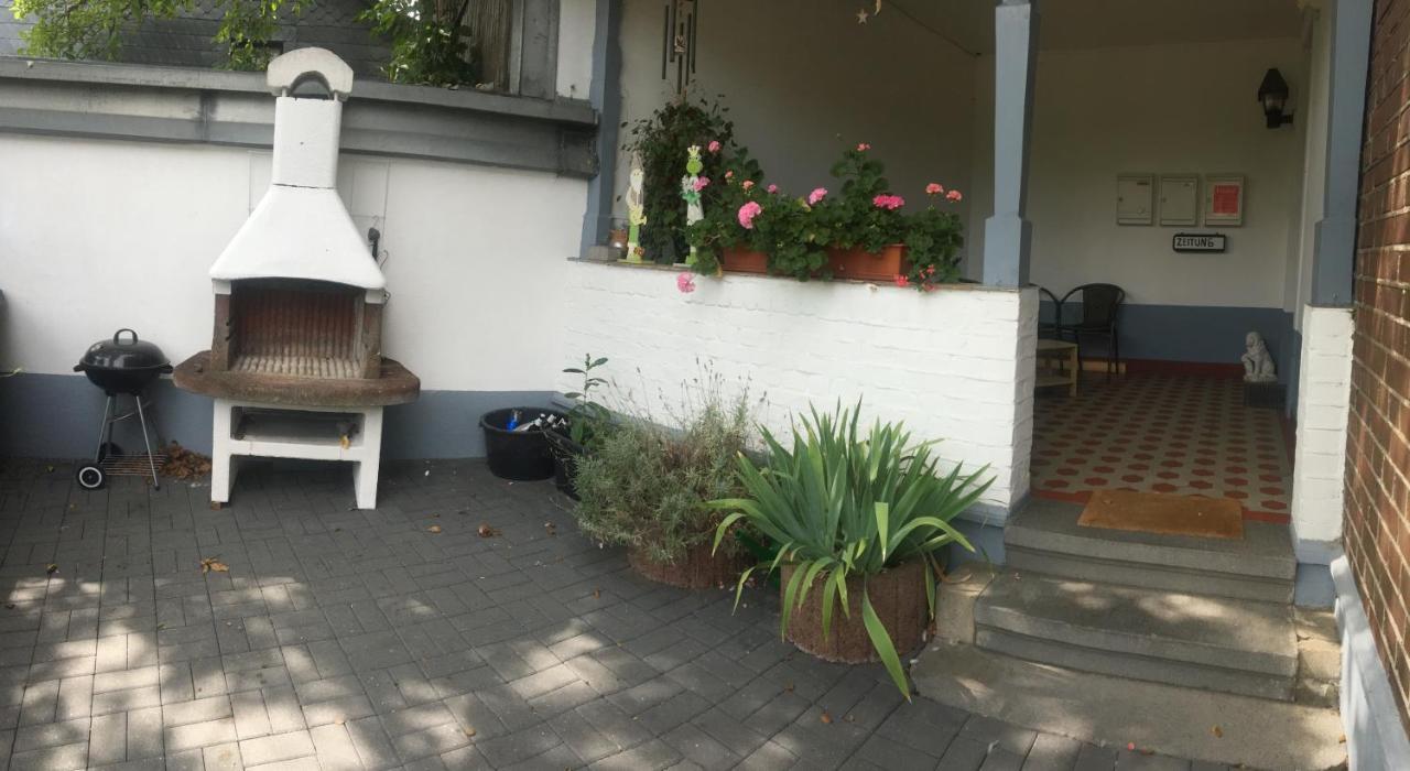 Dormitorium Kaarst Wohnraum Auf Zeit Vandrarhem Exteriör bild